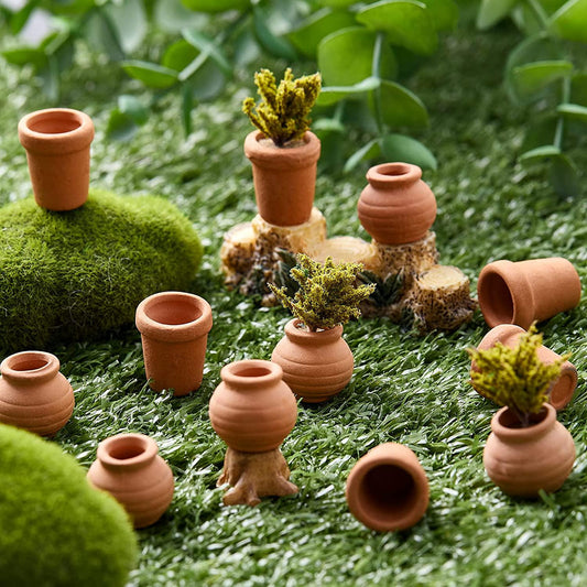 16 PCS Small Mini Clay Pots 0.6 Inch Terracotta Pot Small Flower Pot for Crafts Doll House Flower Pots for DIY Garden Plants and Office Desktop Windowsill Decoration 2 Styles-
