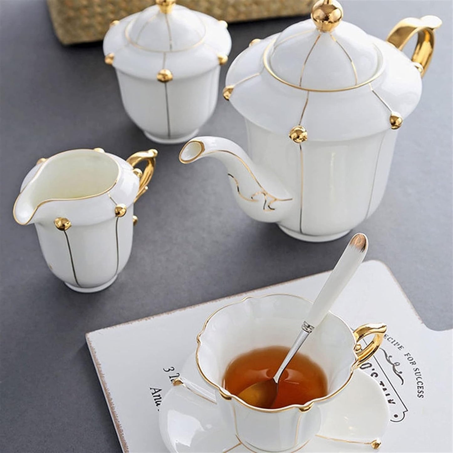 Vista Tea Set