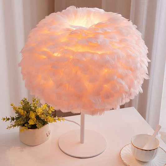 Cloud Feather Table Lamp-