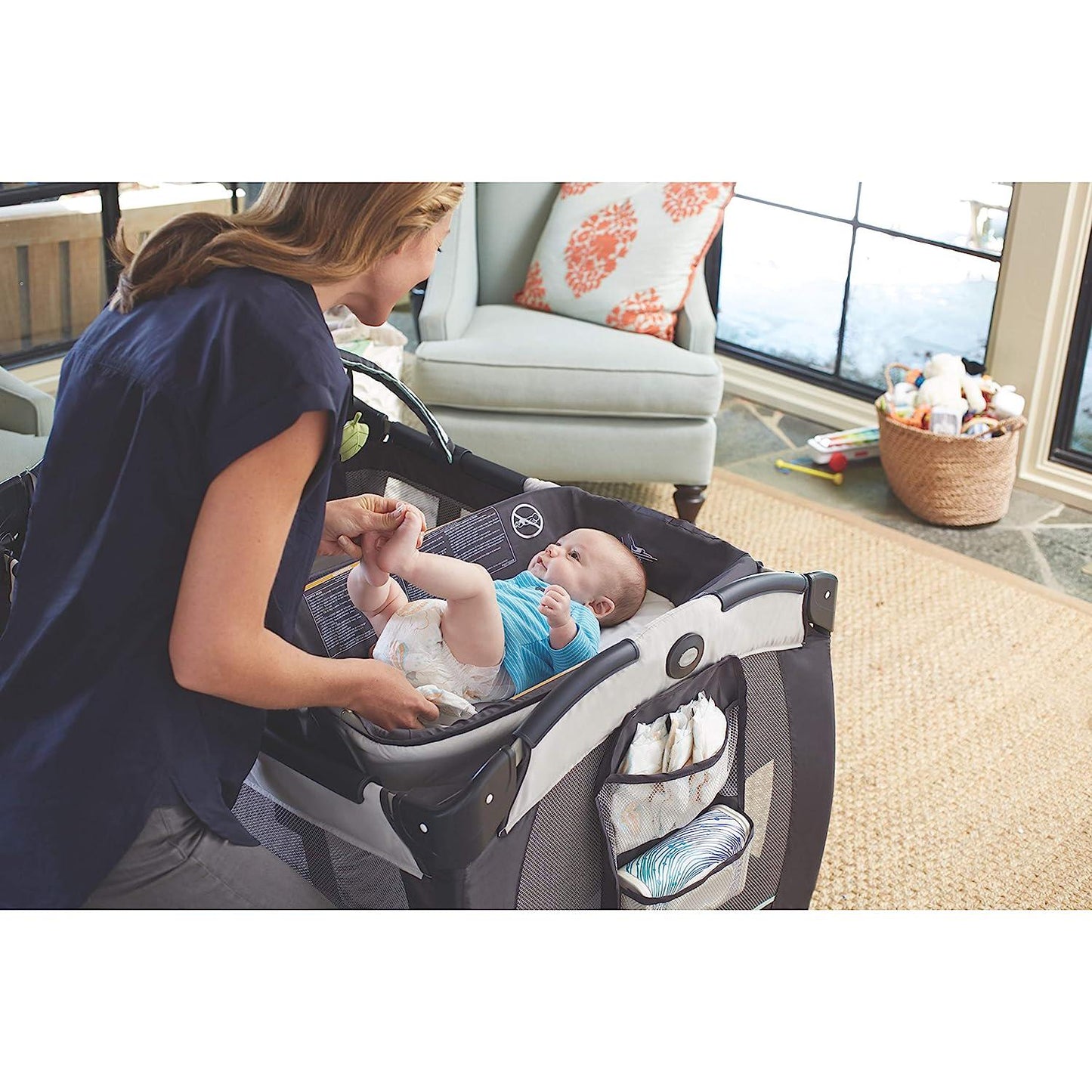 Pack 'n Play Playard with Reversible Seat and Changer LX, Basin