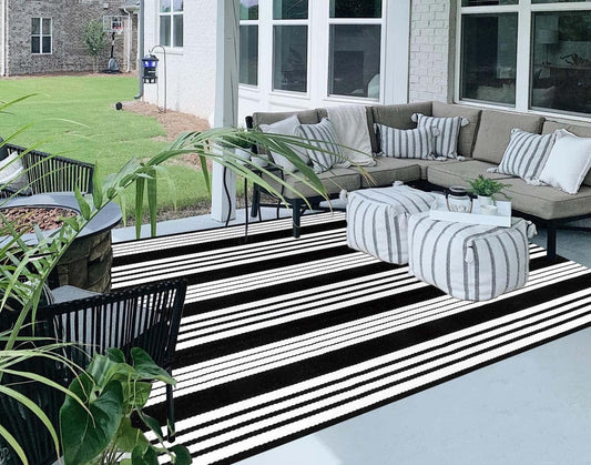 HOXCIK Black and White Outdoor Patio Rug Hand-Woven Cotton Striped Outdoor Rugs Washable Rug Indoor/Outdoor Area Rug Floor Mat for Living/Room/Porch/Lawn/Bedroom/Farmhouse-