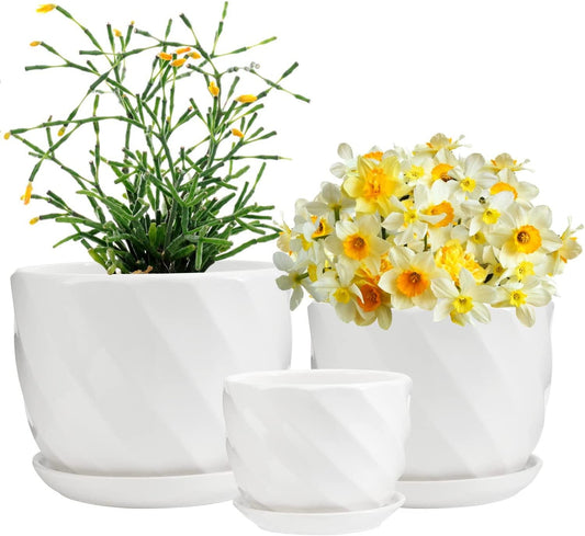 Laerjin Plant Pots, 4.05 and 5.51 and 6.77 Flower Pot, Ceramic Garden Plant Pots with Connected Saucer for Garden, Set of 3 in Different Sizes-