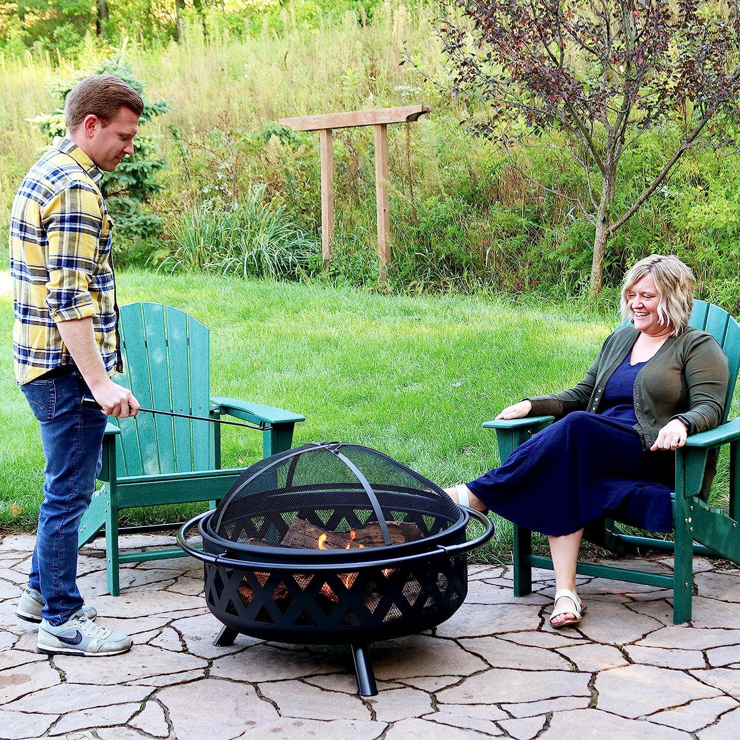 Black Crossweave Large Outdoor Fire Pit - 36-Inch Heavy-Duty Wood-Burning Fire Pit with Spark Screen for Patio and Backyard Bonfires - Includes Poker and Round Fire Pit Cover