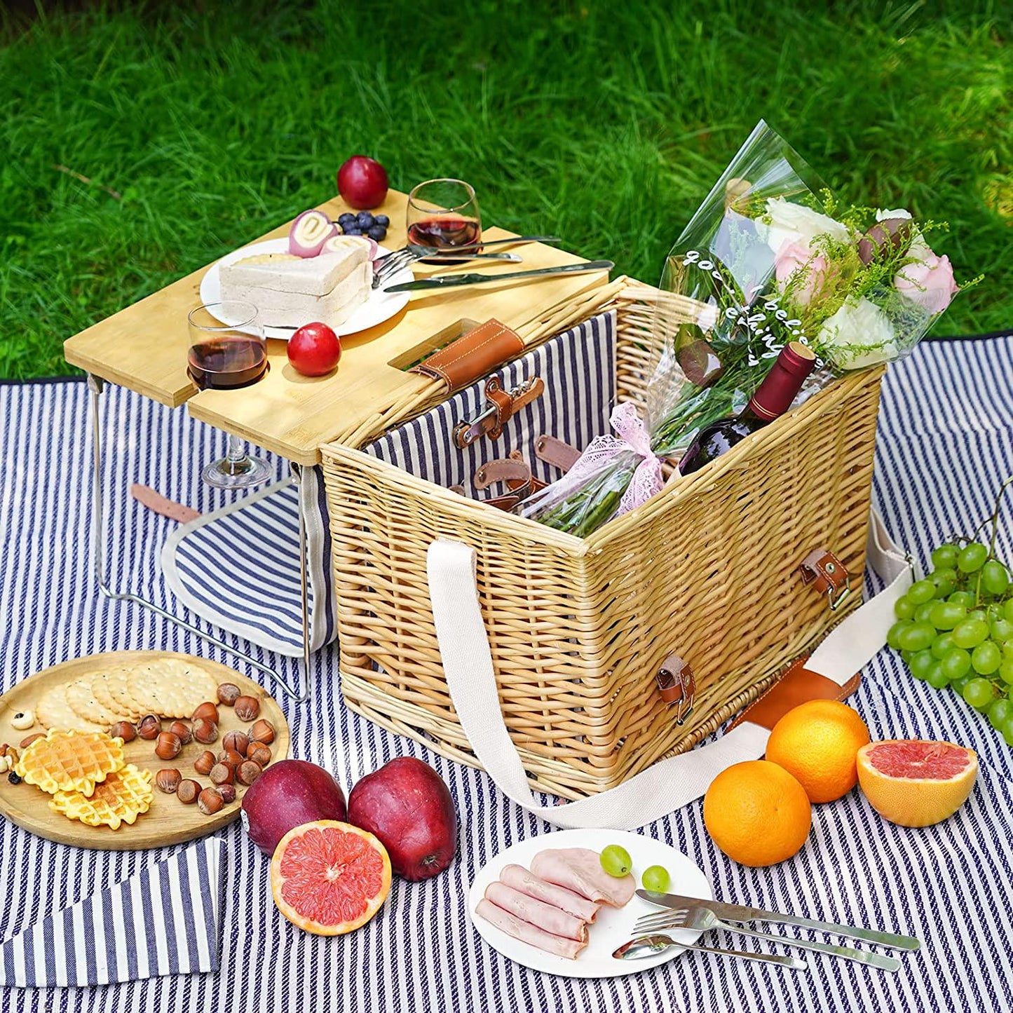 Wicker Picnic Basket for 2 with Detachable Table, Elasticated Wine Holder, Shoulder Carrying Willow Picnic Hamper Set with Premium Tableware and Blanket