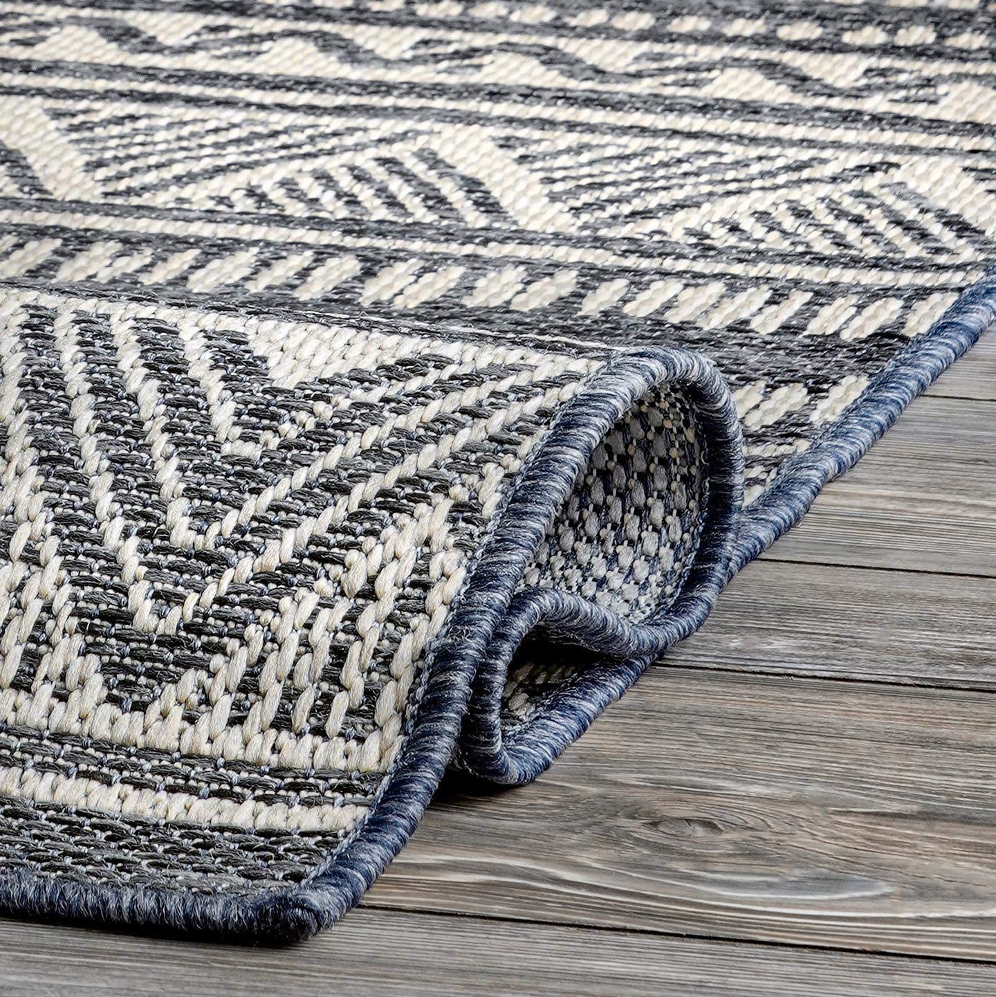 Maia Striped Tribal Indoor/Outdoor Area Rug, 8'x 10' Grey