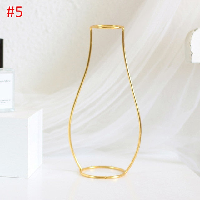 Silhouette Vase - Gold