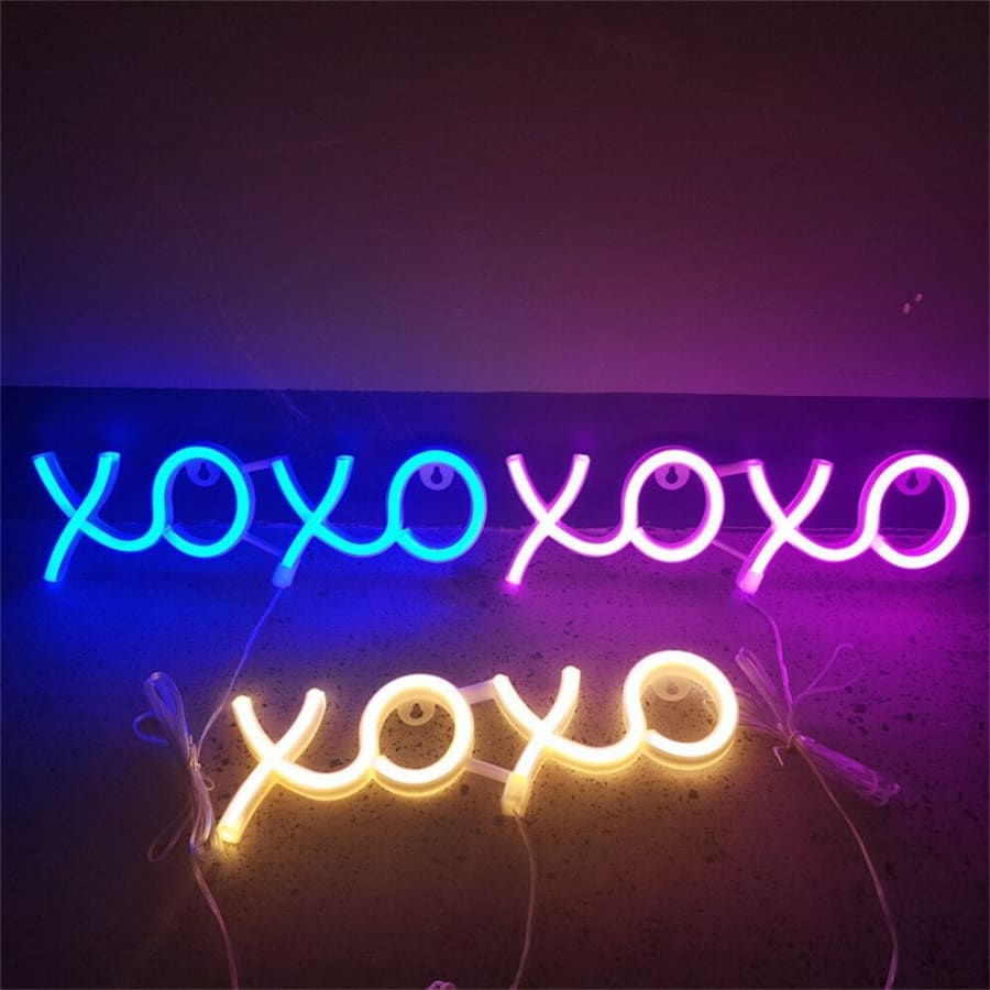 XOXO Neon Lights